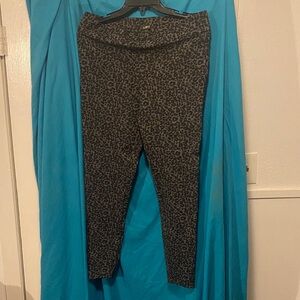 LOFT Gray Leopard Print Leggings